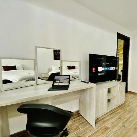 Apartment Charming Studio With Balcony Bucharest