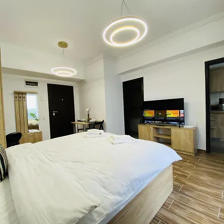 Appartamento Charming Studio With Balcony Bucarest