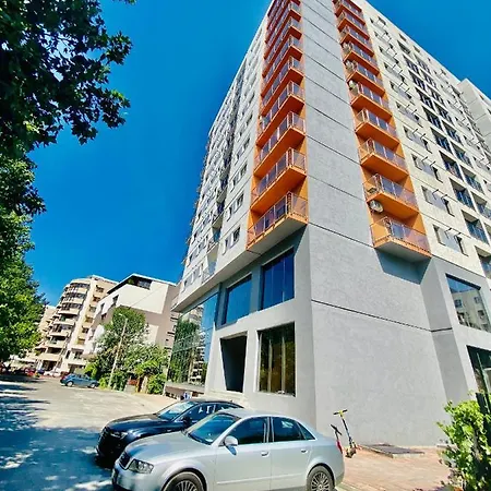 Charming Studio With Balcony Bucarest